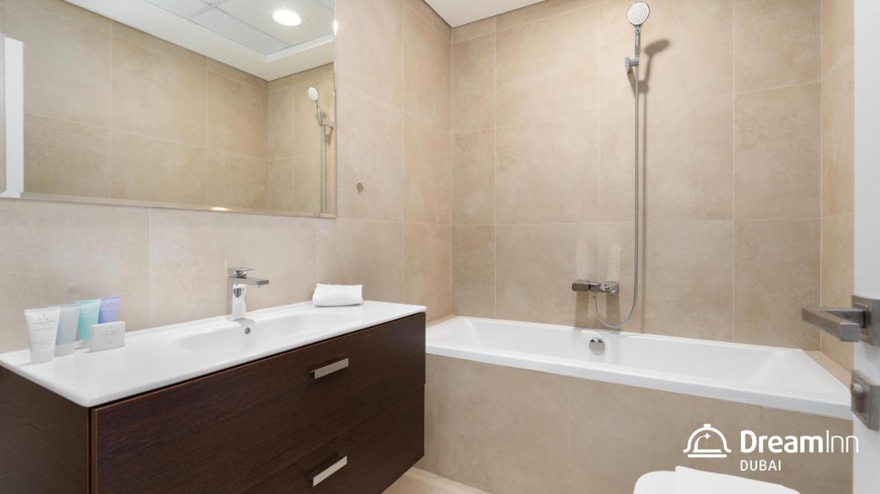 Dream Inn Apartments - Marina Arcade Tower 두바이 외부 사진